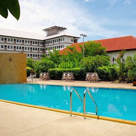 J. Park Hotel Csonburi Kültér fotó