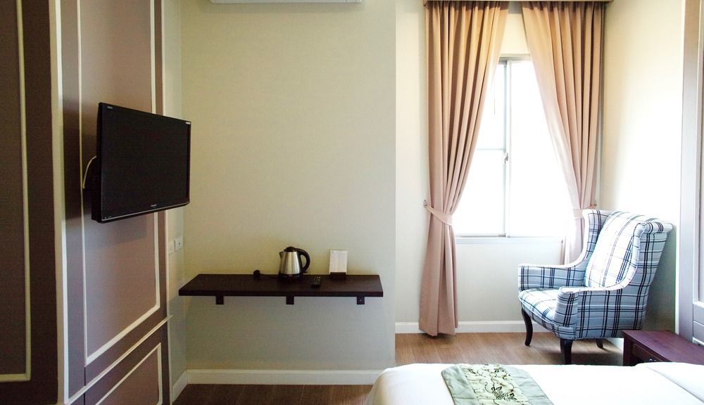 J. Park Hotel Csonburi Kültér fotó